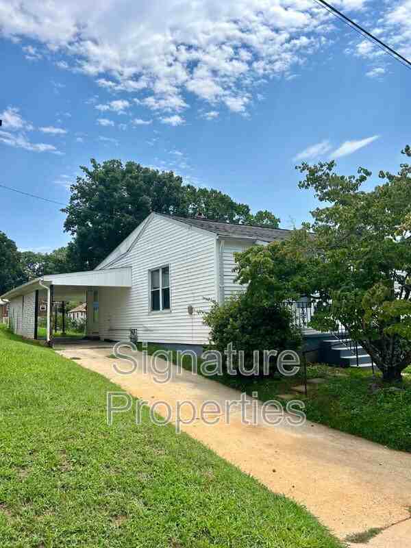 703 4th St - Photo 2 of 13