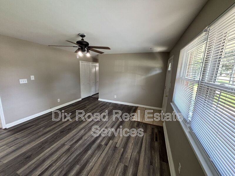 810 Hicks Blvd - Photo 5 of 13