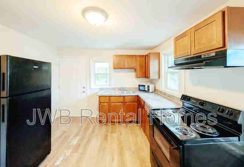 1141 Orton St - Photo 2 of 12