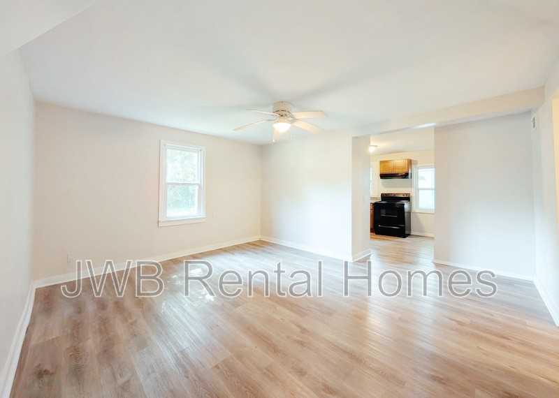 1141 Orton St - Photo 4 of 12
