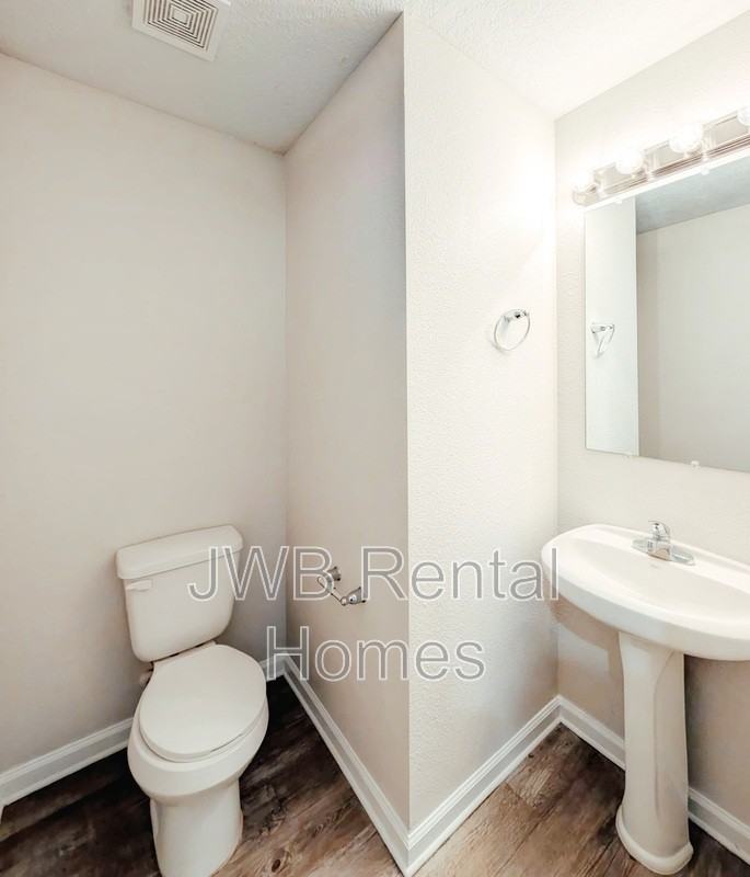 8741 Dandy Ave - Photo 7 of 17