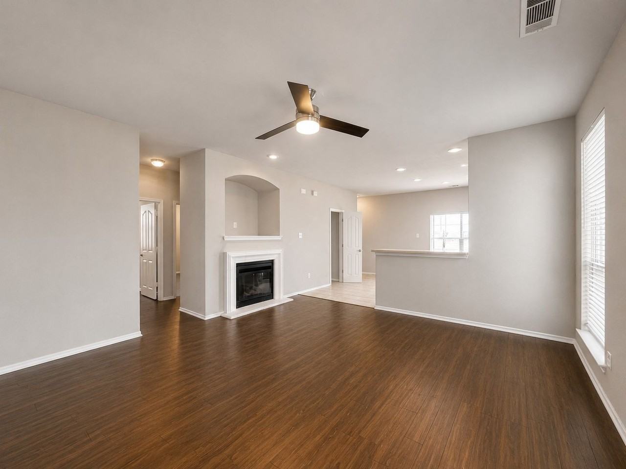 10973 Hawks Landing Rd - Photo 3 of 22