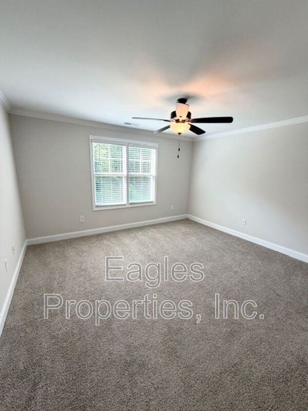 386 Jackson Pond Dr - Photo 6 of 15