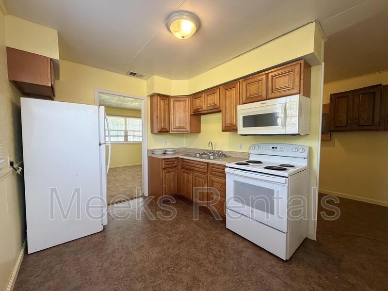 1302 E Pea Ridge Rd - Photo 4 of 10