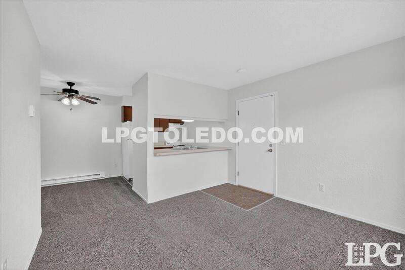 1220 Bedford Woods Dr - Photo 5 of 24
