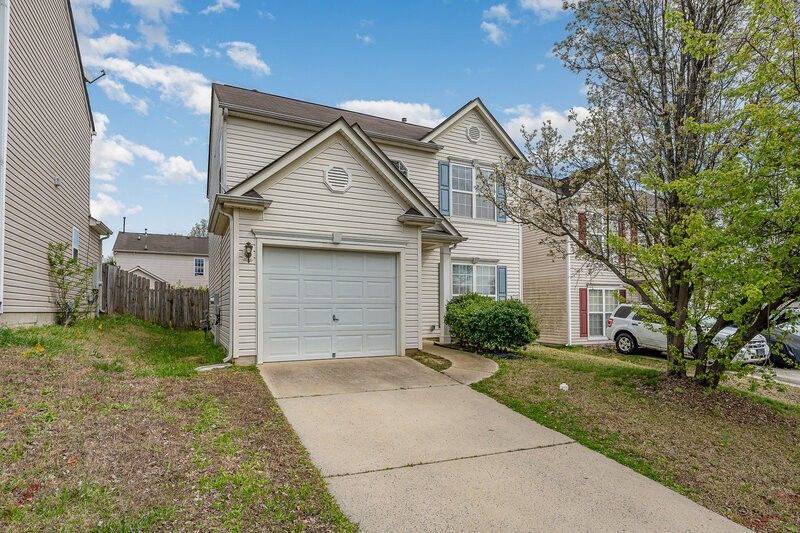 1231 Joannas Ct - Photo 2 of 25