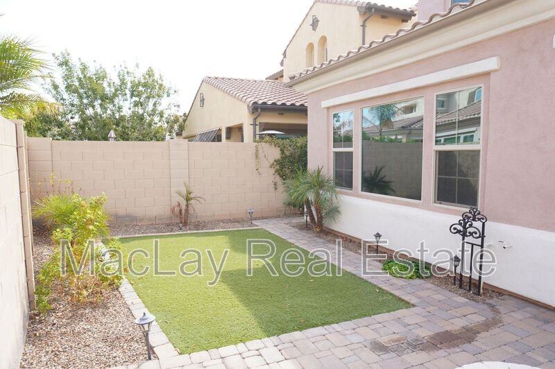 1914 W Grand Canyon Dr - Photo 3 of 18
