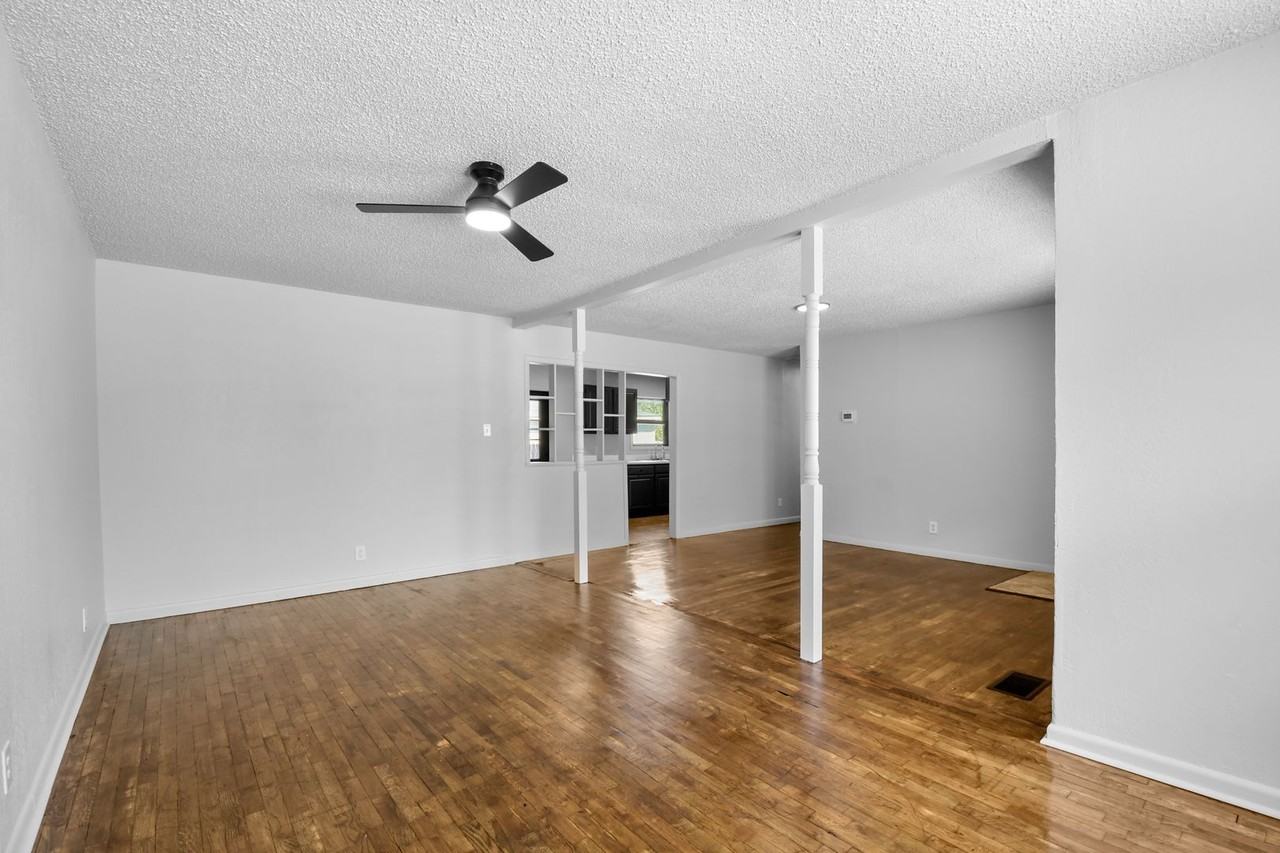 1701 Tower Dr - Photo 5 of 25