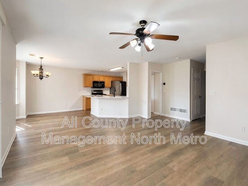 2195 Highland Gate Dr - Photo 3 of 15