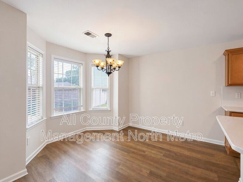 2195 Highland Gate Dr - Photo 6 of 15