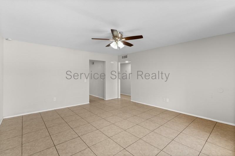 5321 W Campbell Ave #2 - Photo 4 of 20