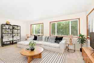 1113 Se 27th Ave - Photo 1 of 1