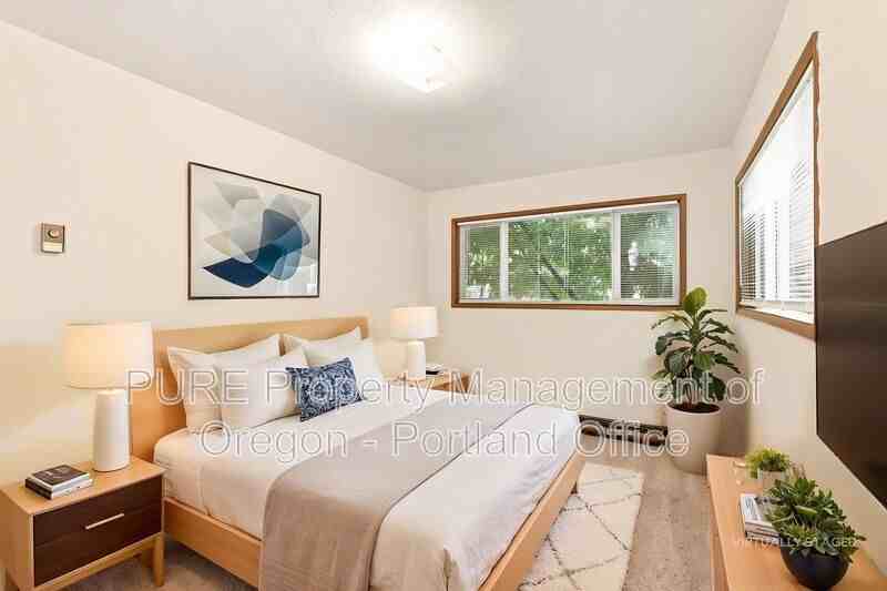 1113 Se 27th Ave - Photo 3 of 21