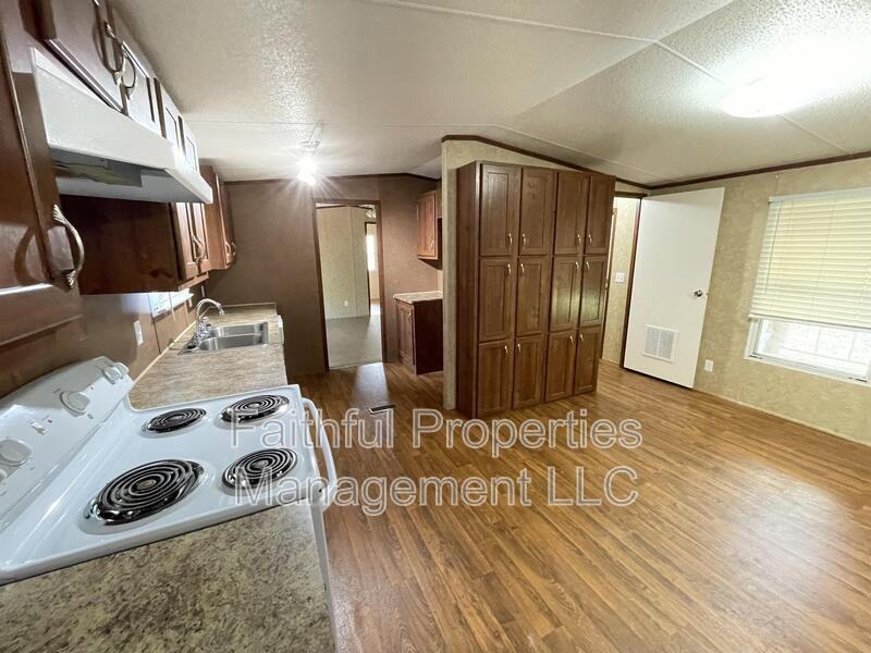 15612 Tucson Oaks Dr - Photo 2 of 11