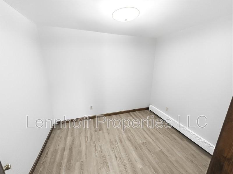 692 Middlesex St - Photo 5 of 8