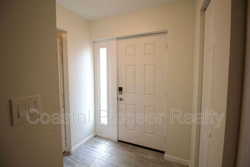 5822 16th Ln S #4 - Photo 2 of 18