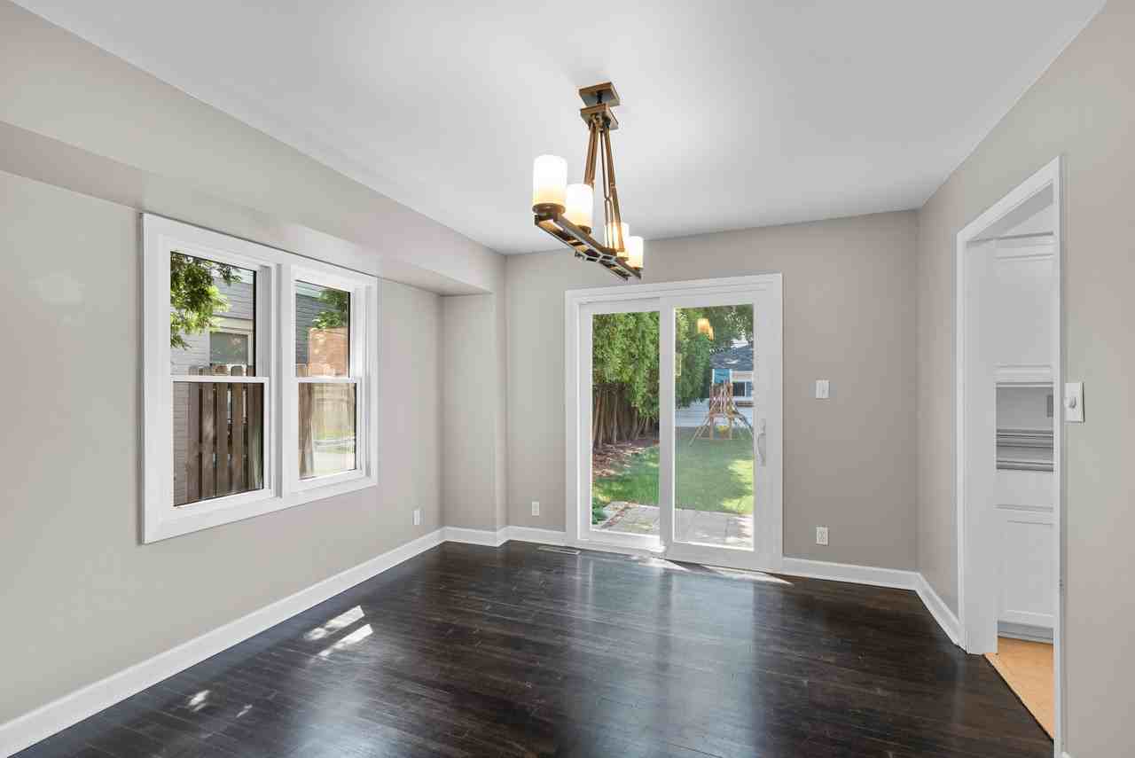 5577 North Kent Avenue - Photo 4 of 22