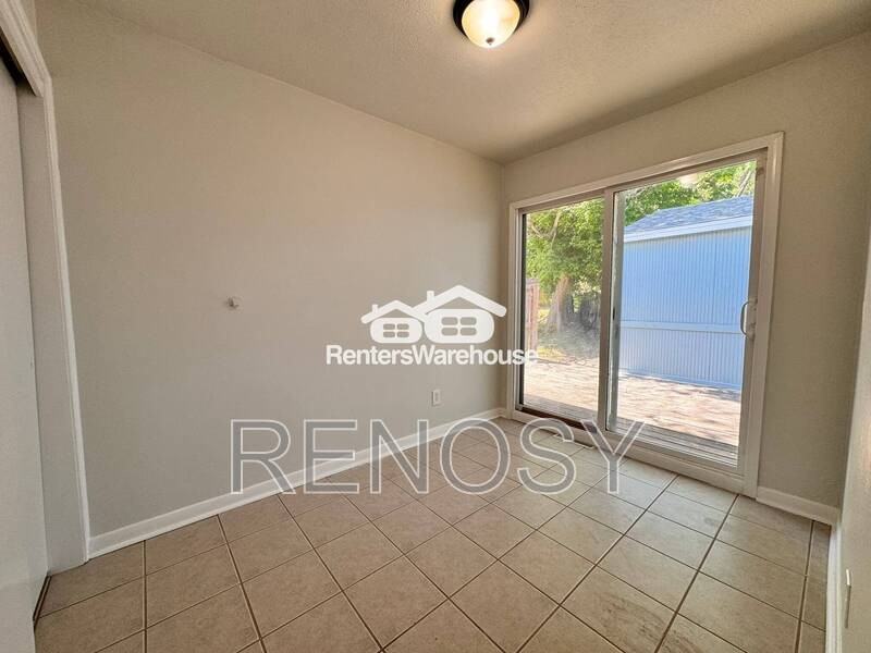 1328 E 28th St - Photo 5 of 16