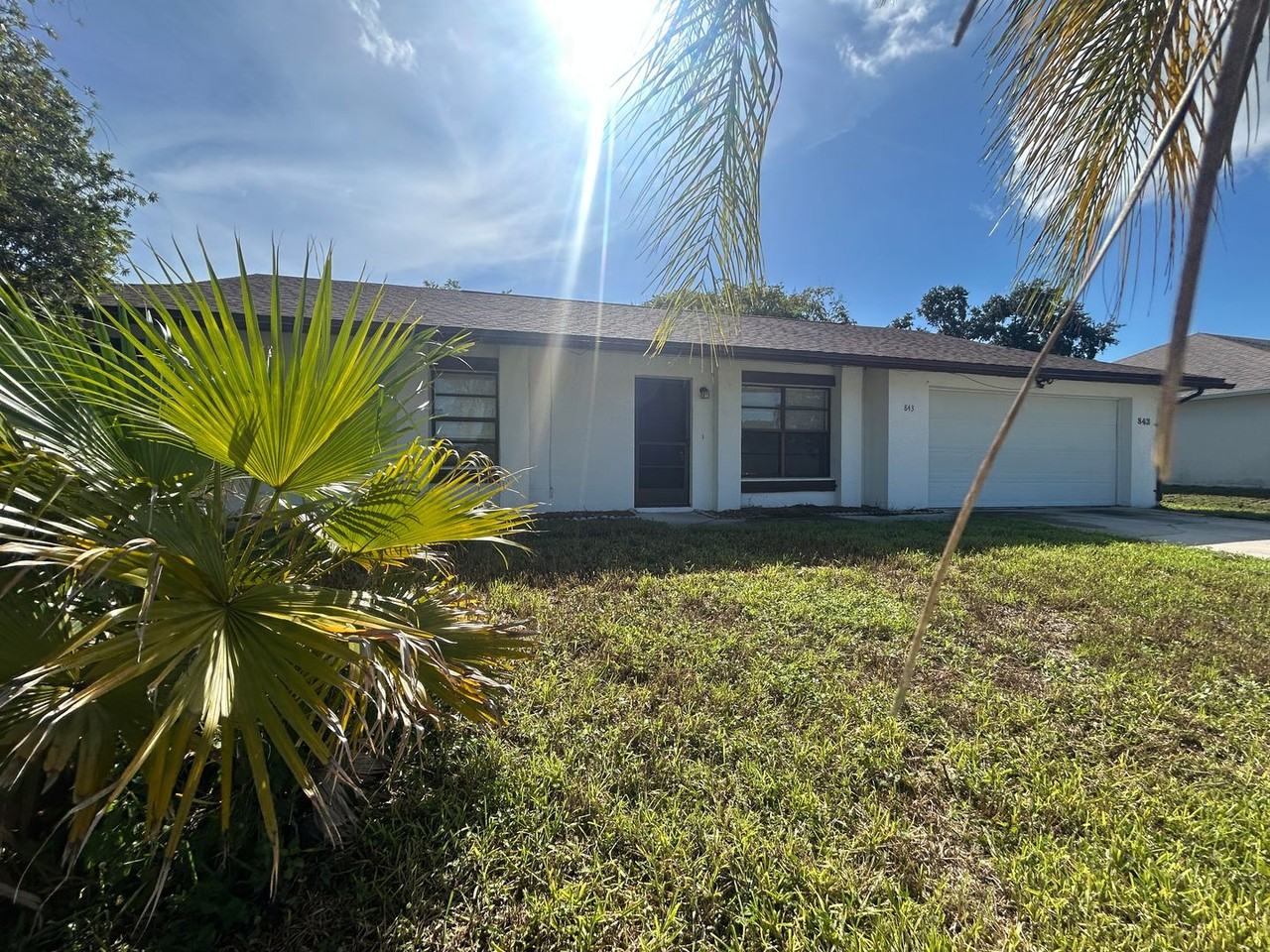 843 Emden Ave Nw