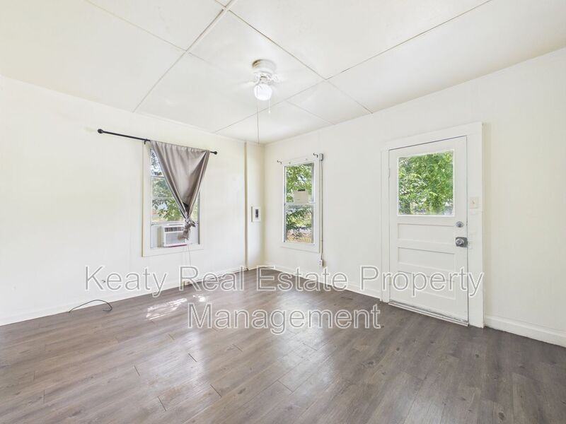119 Delories St - Photo 5 of 18