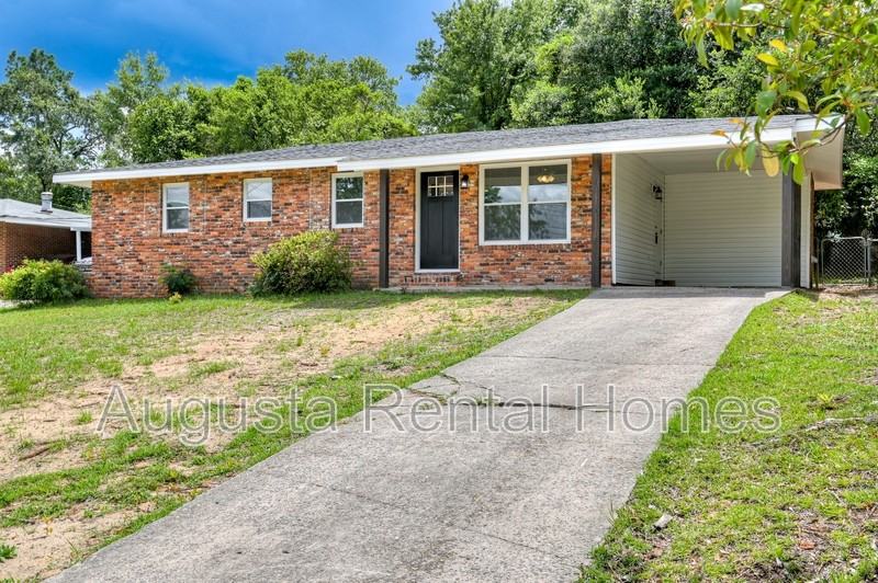 1406 Ridgewood Dr - Photo 2 of 29