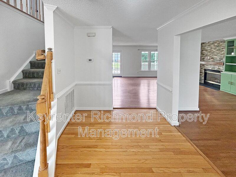 4437 Joseph Dr - Photo 2 of 20