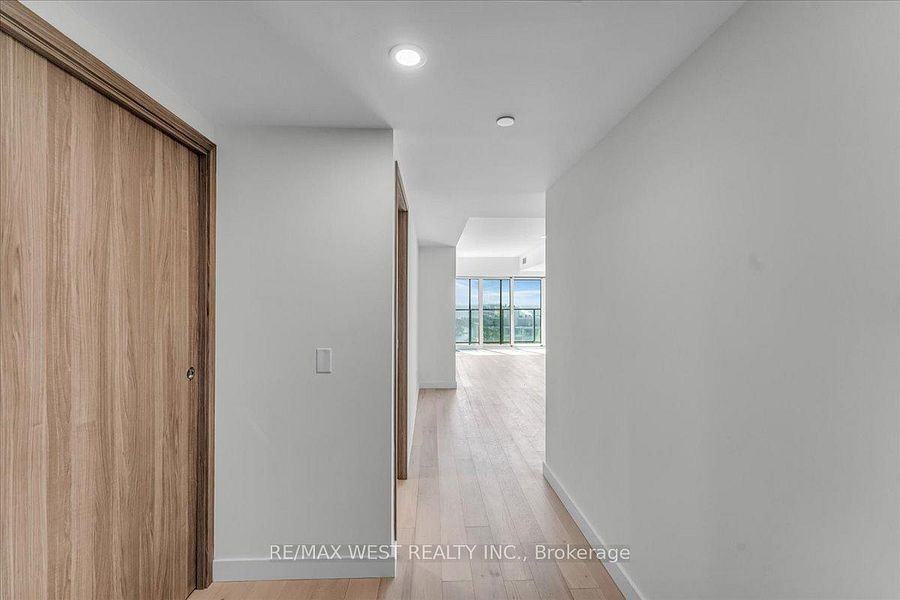 1 Concord Cityplace Way #5709 - Photo 4 of 44