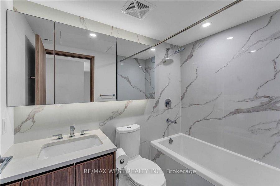 1 Concord Cityplace Way #5709 - Photo 6 of 44