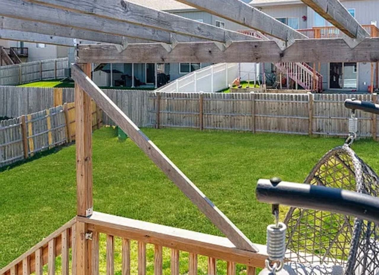 7752 N 88th Ave - Photo 2 of 12
