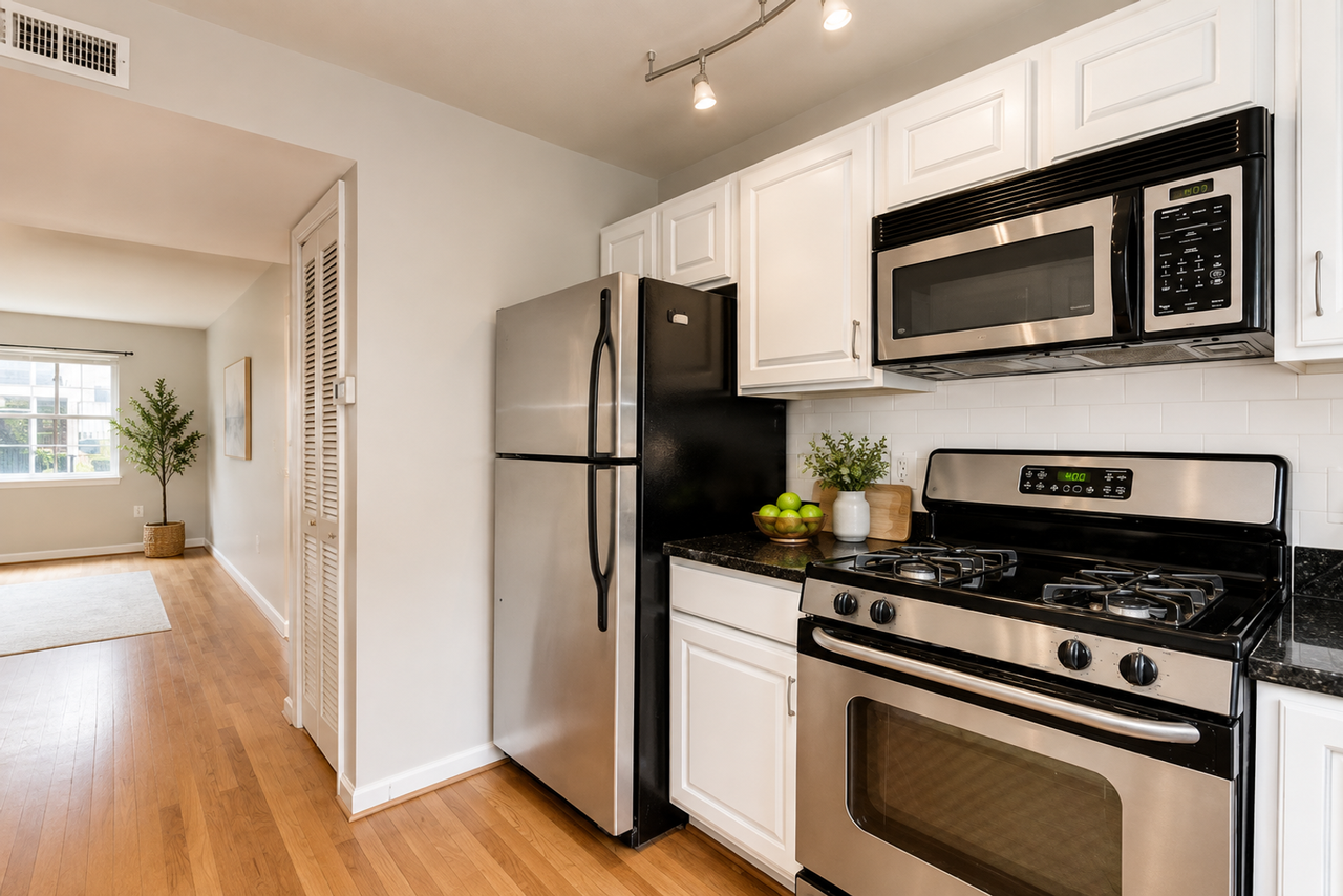 4210 Benning Rd Ne #2 - Photo 2 of 7