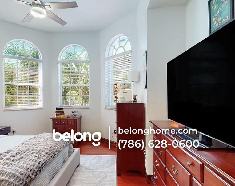 11530 Nw 82nd Ter - Photo 3 of 20