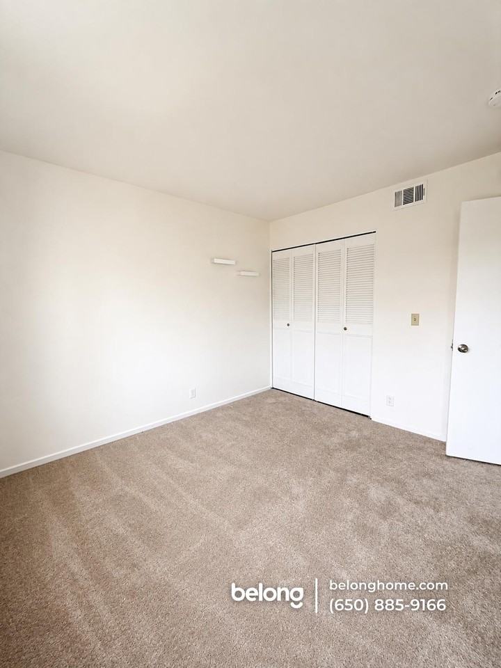 606 Fairhaven Way - Photo 4 of 11