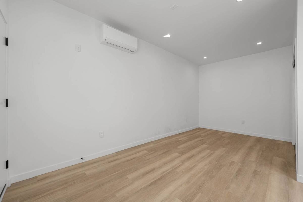 4193 Leimert Blvd #1-8A - Photo 6 of 10