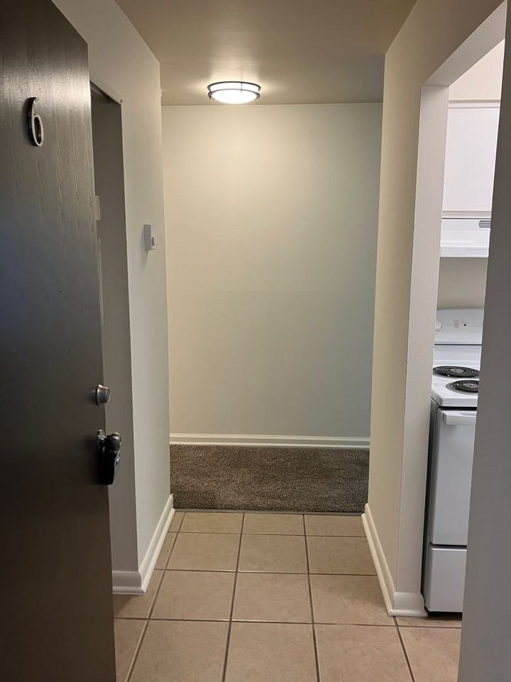 1447 Henley Rd - Photo 3 of 13