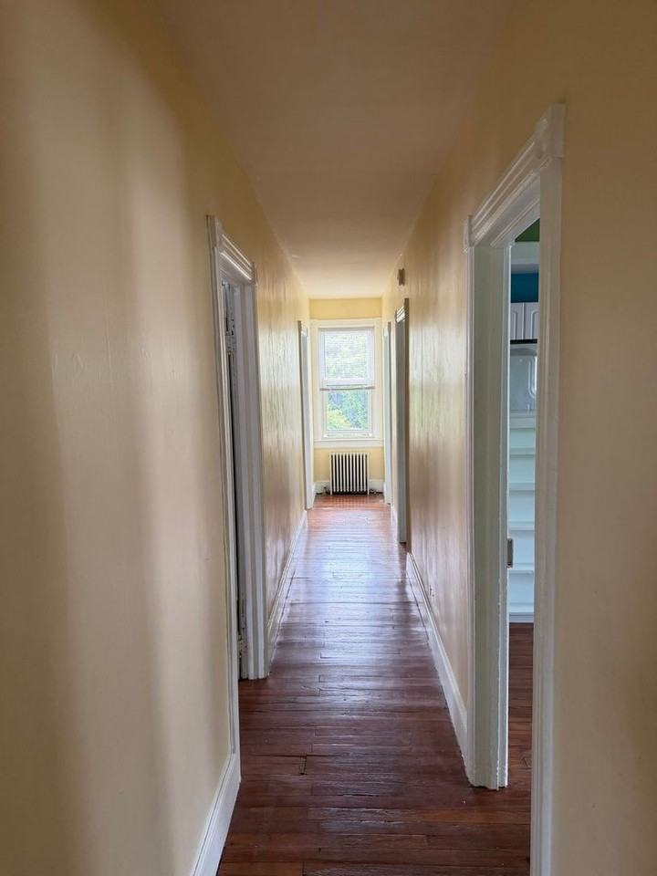648 Beacon Ave - Photo 2 of 17