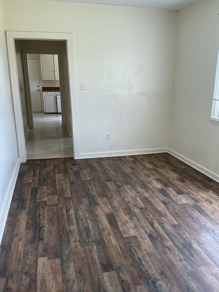 1218 Schley St - Photo 3 of 14
