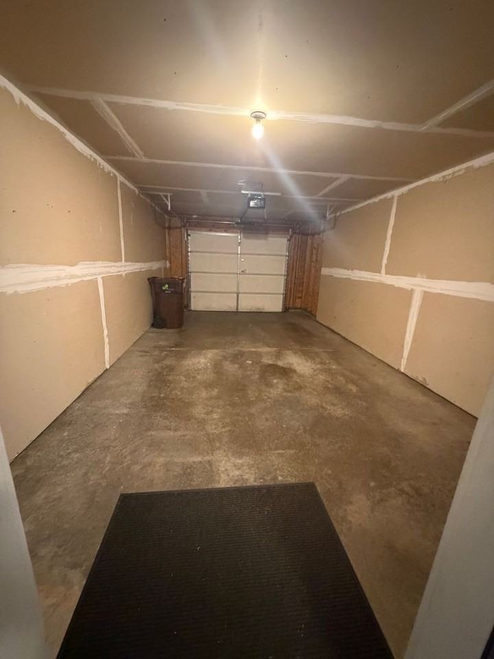 2825 Prestige Ct - Photo 2 of 9