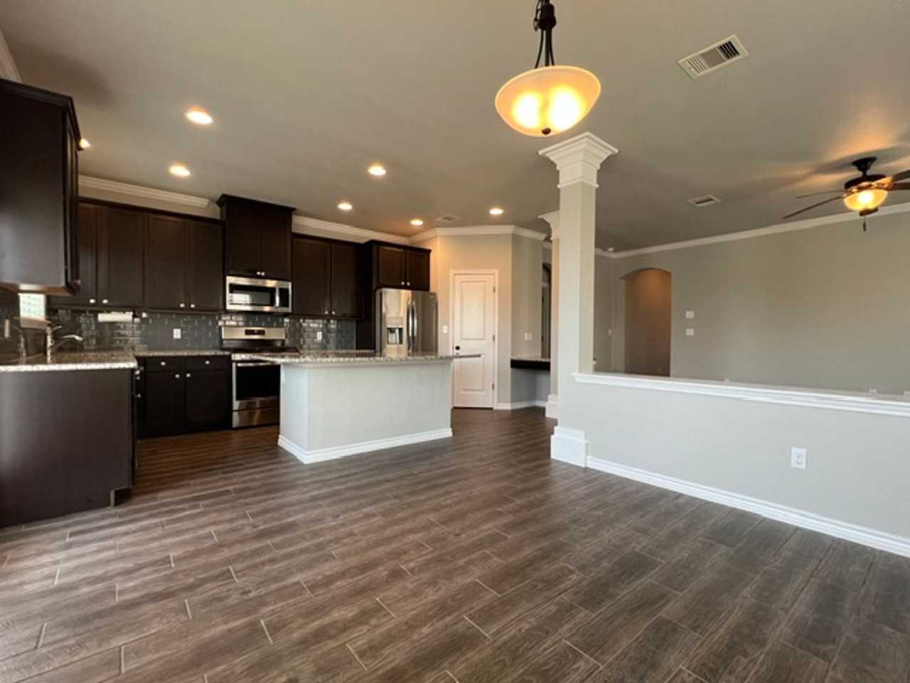 7934 Lands End Dr - Photo 3 of 50