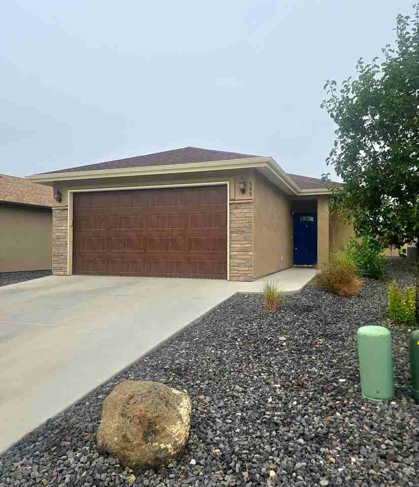 585 Ravenna Ct - Photo 2 of 22