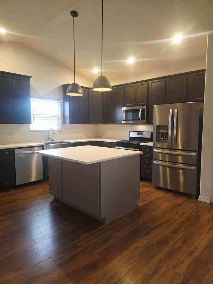 585 Ravenna Ct - Photo 7 of 22