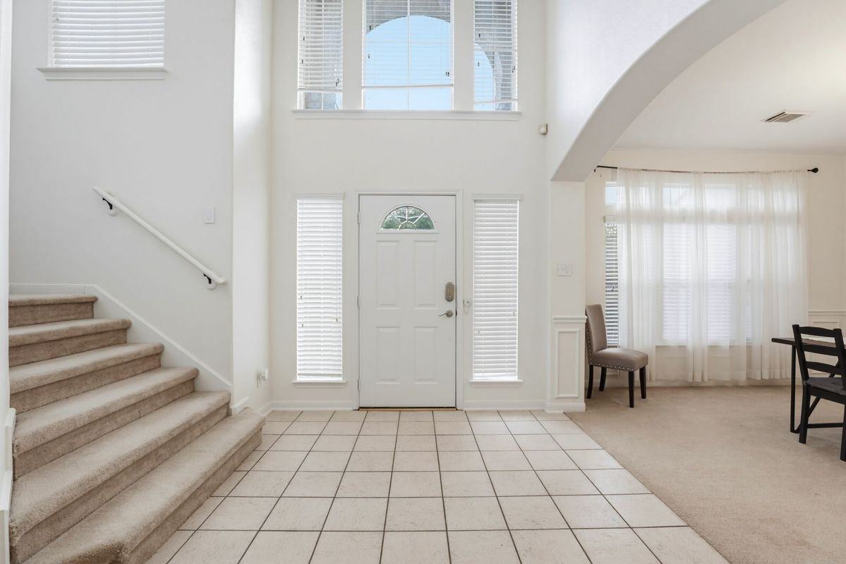 119 Baythorne - Photo 2 of 21