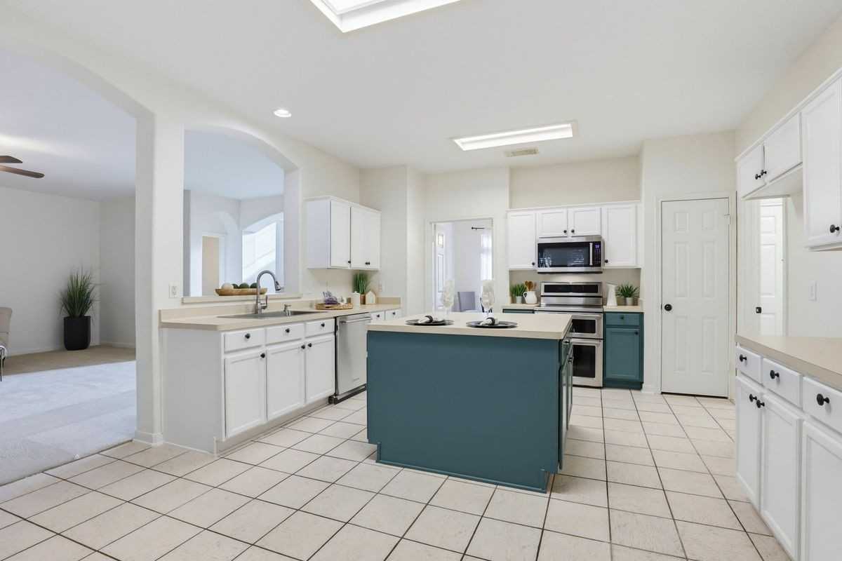 119 Baythorne - Photo 7 of 21