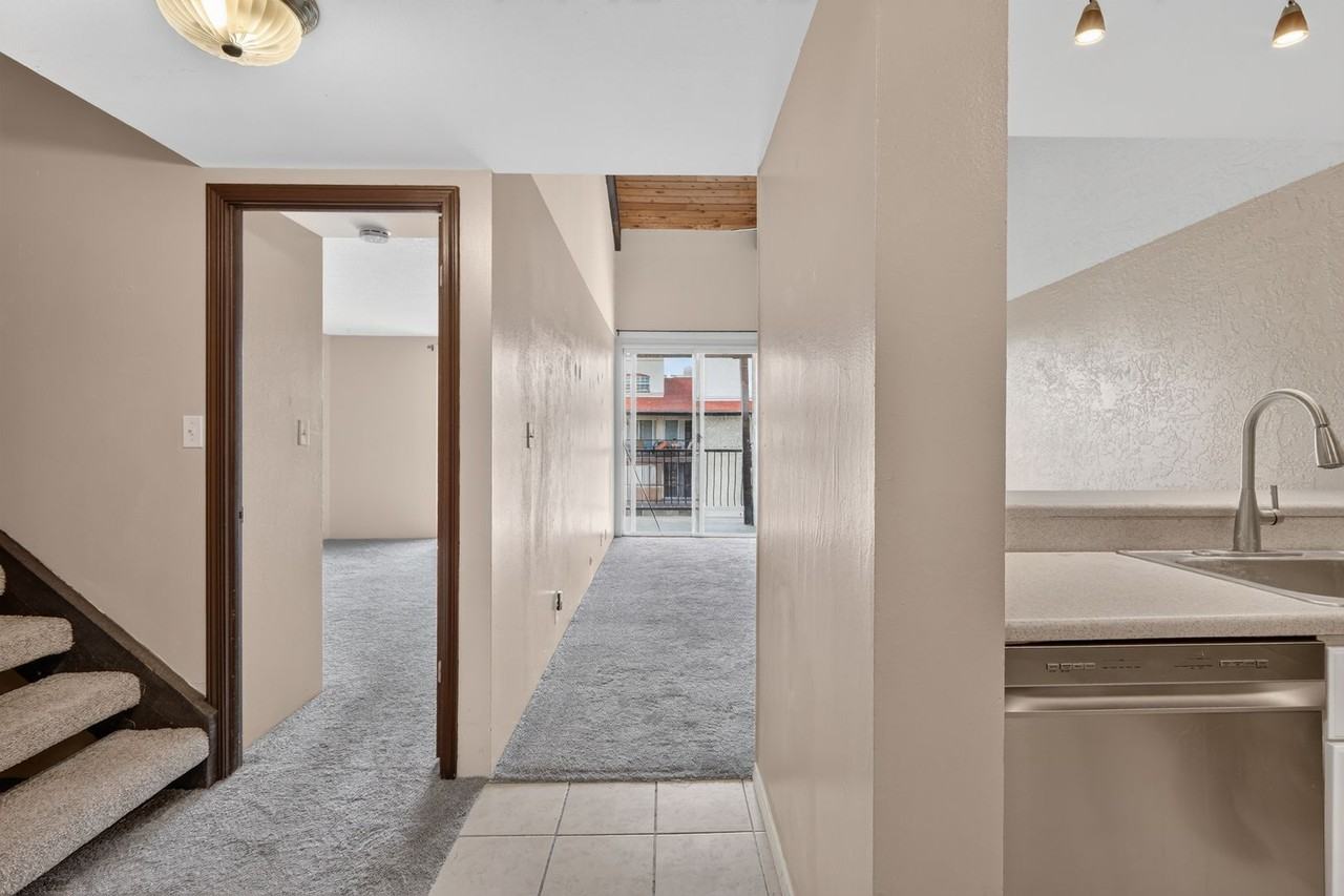 805 29th St #555 - Photo 3 of 23