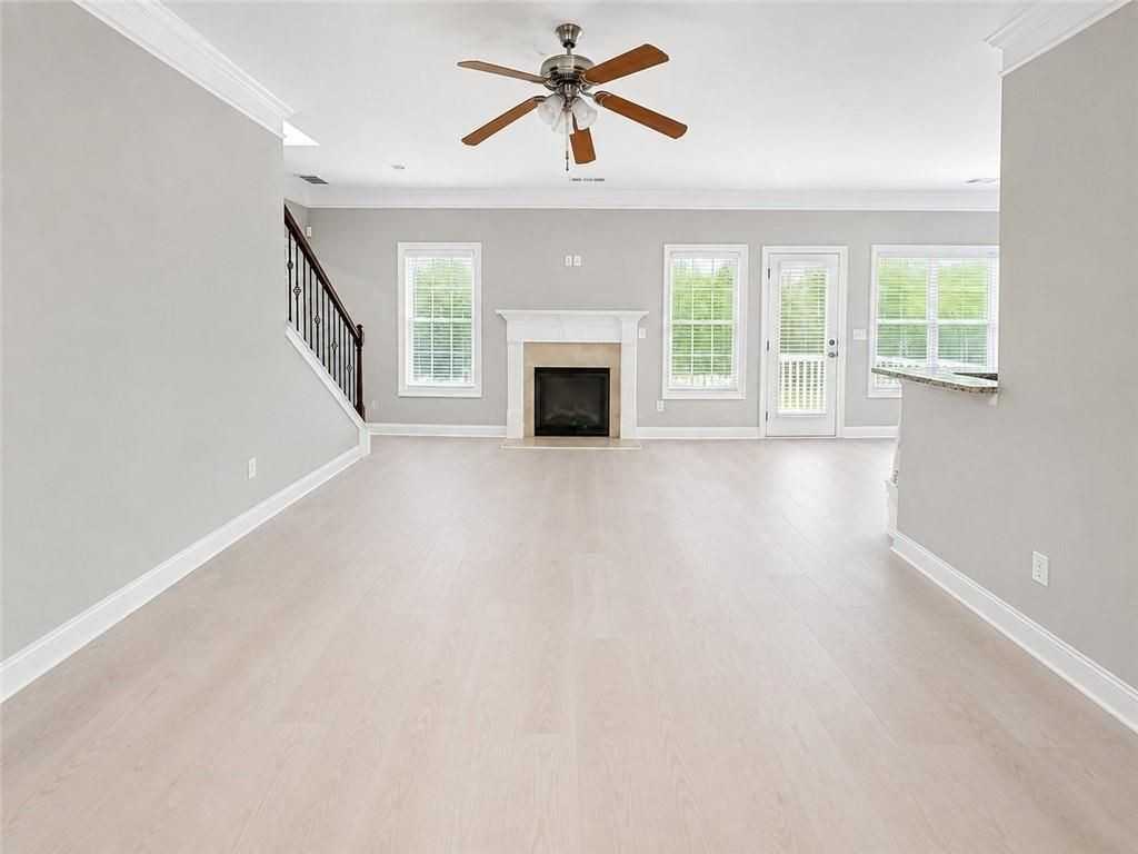 901 Channel Dr - Photo 3 of 20