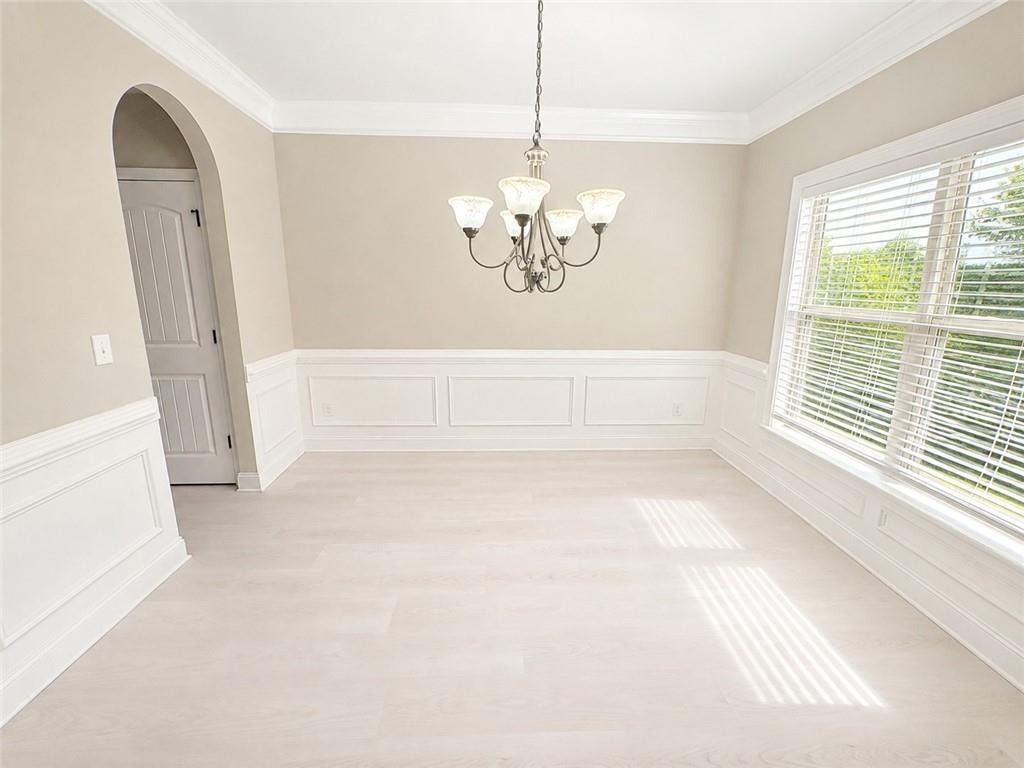 901 Channel Dr - Photo 4 of 20