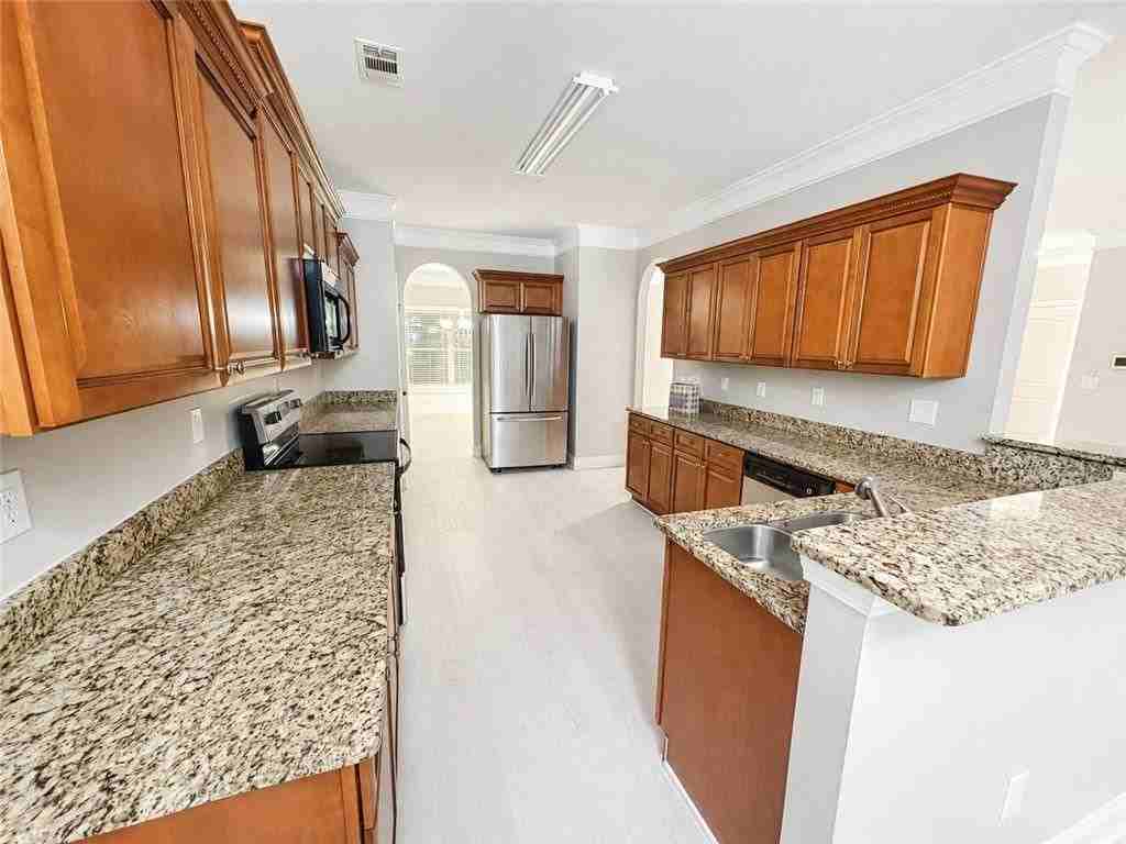 901 Channel Dr - Photo 6 of 20