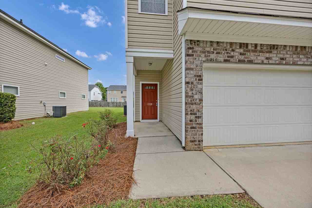 1328 Poinsett Loop - Photo 3 of 35