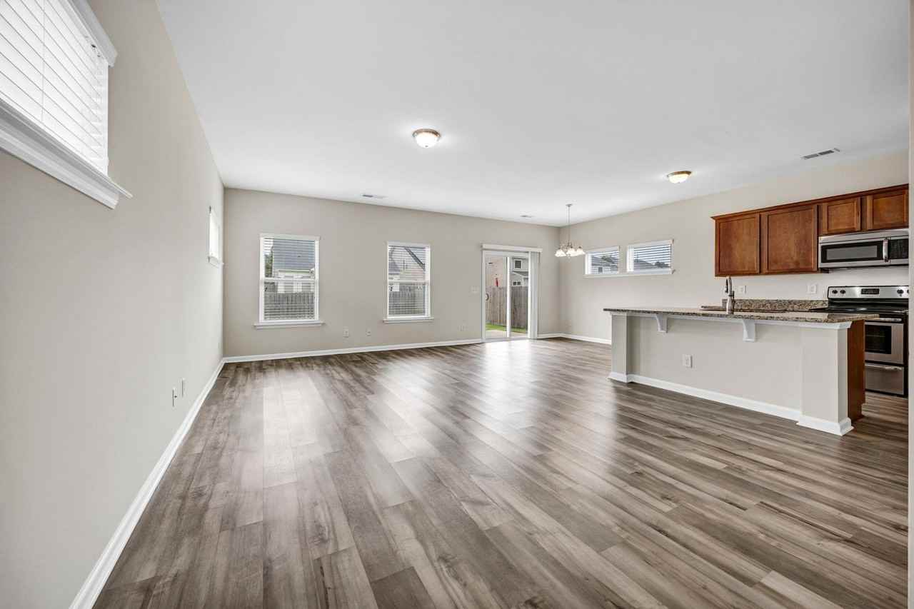 1328 Poinsett Loop - Photo 5 of 35