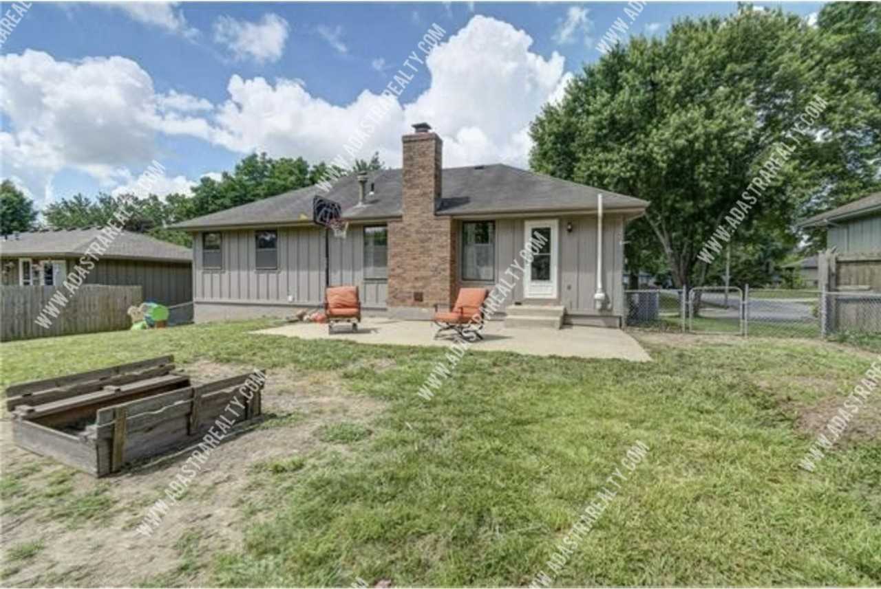 2900 Se 6th St - Photo 2 of 20