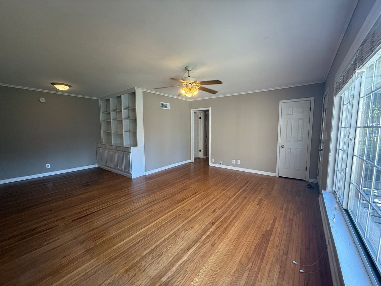 3761 E 39th Pl - Photo 5 of 27